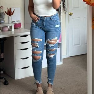 American Eagle Next Level Jeans
- Size: 4 Regular